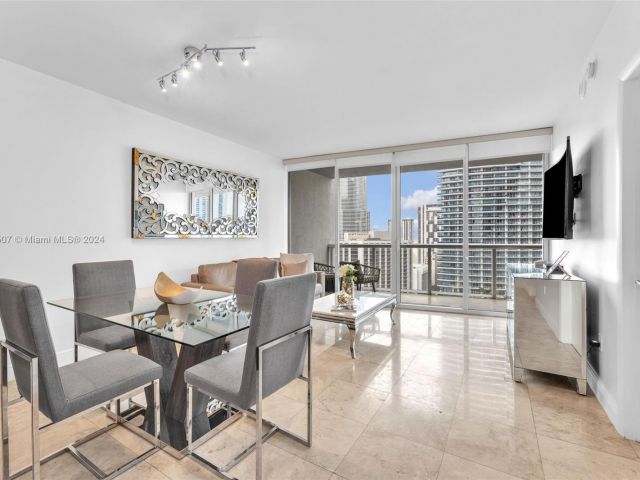 Apartment for sale  Unit #2503 - photo 5717285