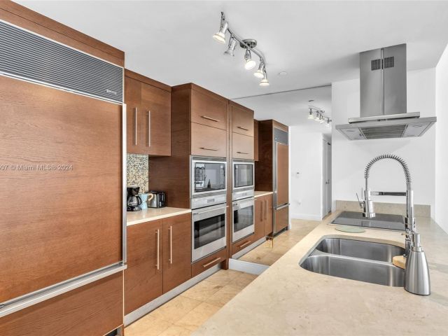 Apartment for sale  Unit #2503 - photo 5717288