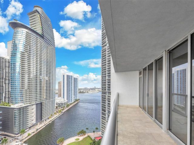 Apartment for sale  Unit #2503 - photo 5717292