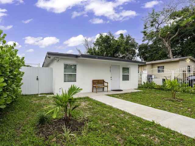 Home for sale at 2365 NW 68th Street - photo 6513752