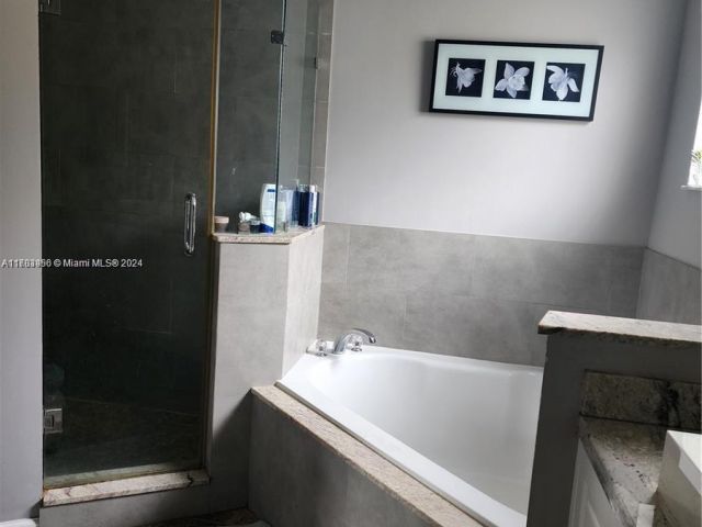 Home for sale at 229 NE 36th Ter - photo 6009570