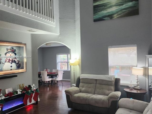 Home for sale at 229 NE 36th Ter - photo 6009582