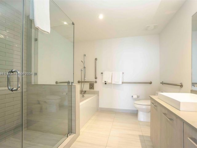 Apartment for sale  Unit #R2307 - photo 5628538