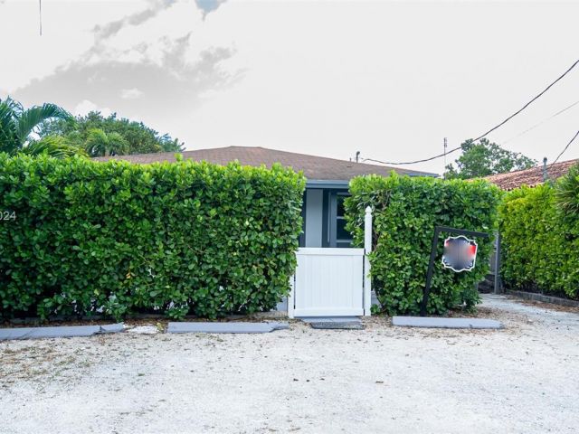 Home for sale at 2230 SW 60th Ct - photo 5813779