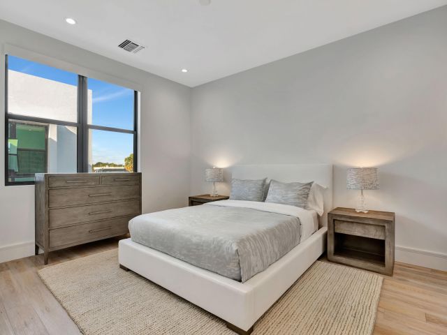 Home for rent at 1901 Dock Street - photo 6513964