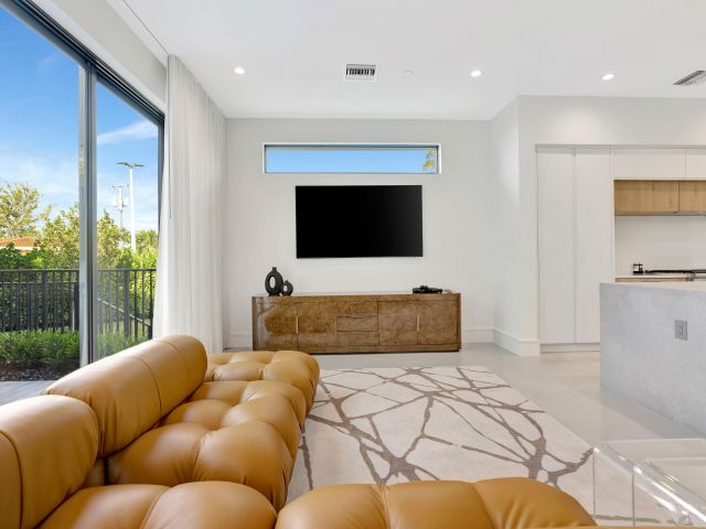 Home for rent at 1901 Dock Street - photo 6513969