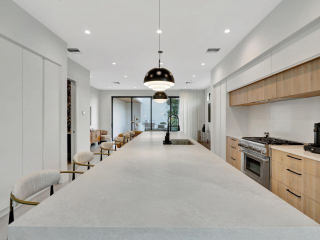 Home for rent at 1901 Dock Street - photo 6513972