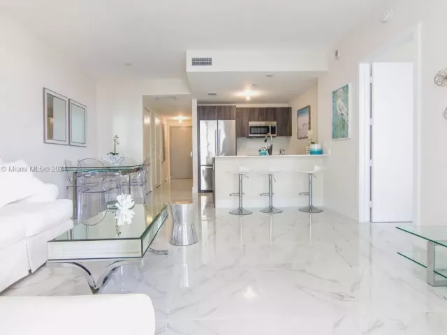 Apartment for sale  Unit #2705 - photo 5801319