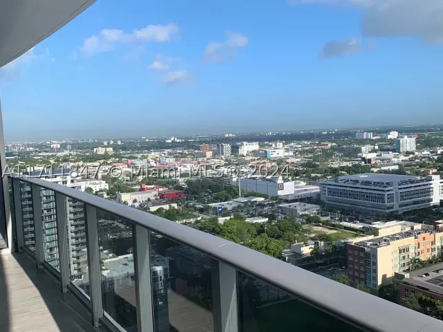 1-bedroom condo for sale in Miami - 488 NE 18th St 2705 - MondialRealty