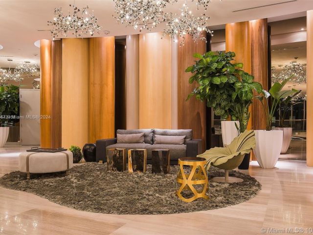 Apartment for sale  Unit #2705 - photo 5801307