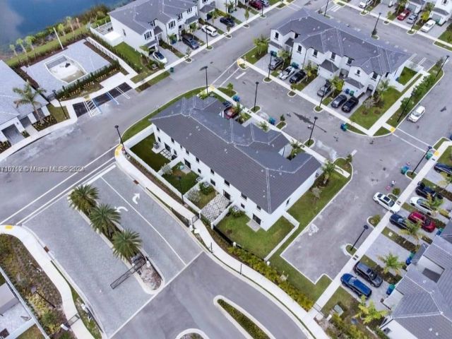 Home for sale at 20366 NW 4th Path 20366 - photo 5575976