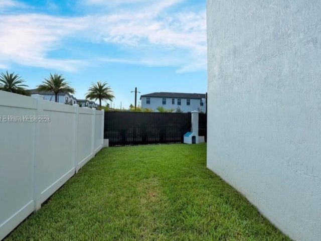 Home for sale at 20366 NW 4th Path 20366 - photo 5575983