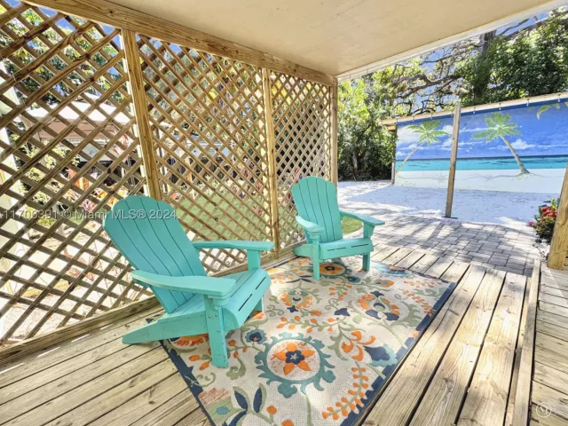 2-bedroom home for sale in Fort Lauderdale - 1820 SW 11th Ct - MondialRealty