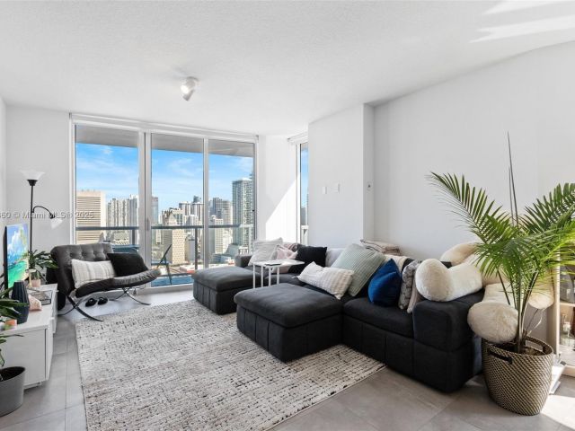 Apartment for sale  Unit #3111 - photo 5618202