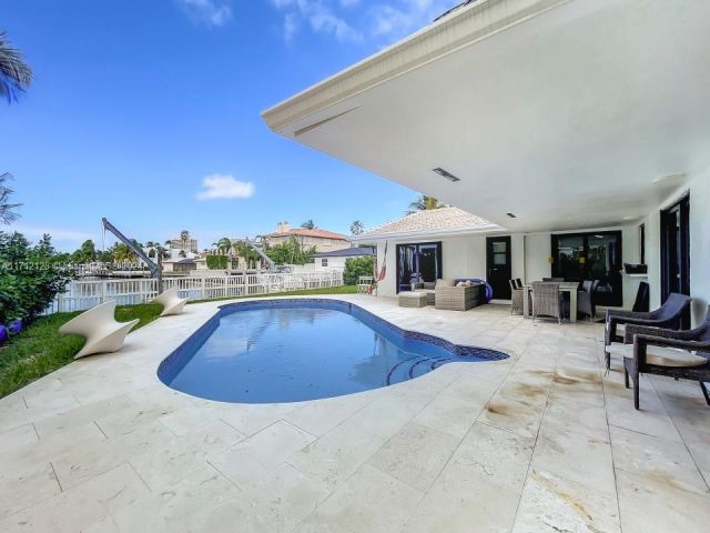 Home for sale at 3351 NE 164th St - photo 5581808