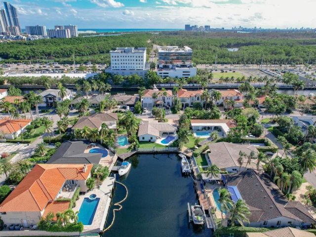 Home for sale at 3351 NE 164th St - photo 5581815