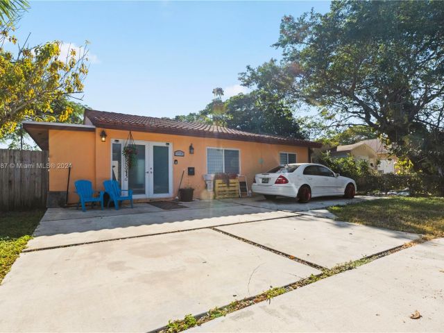 Home for sale at 2716 Polk St - photo 5874168