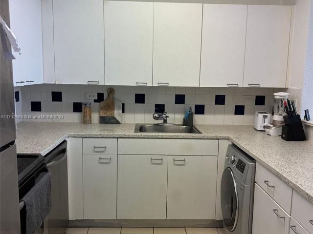 Apartment for sale  Unit #1070S - photo 5604691