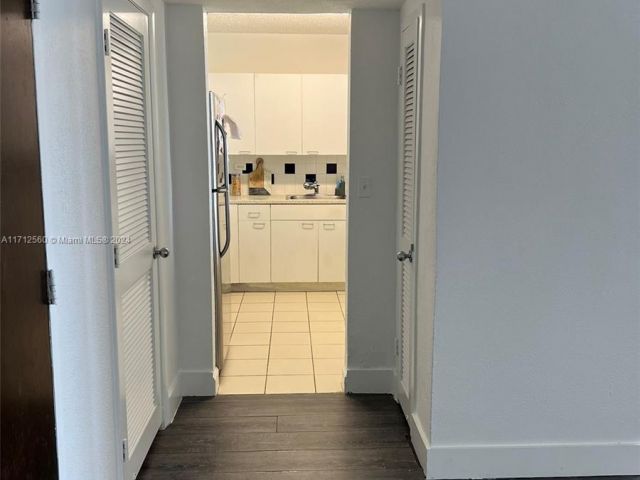 Apartment for sale  Unit #1070S - photo 5604695