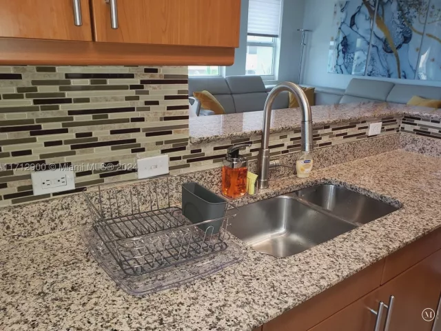 3-bedroom condo for rent in Hallandale Beach - 2080 S Ocean Dr 311 - MondialRealty