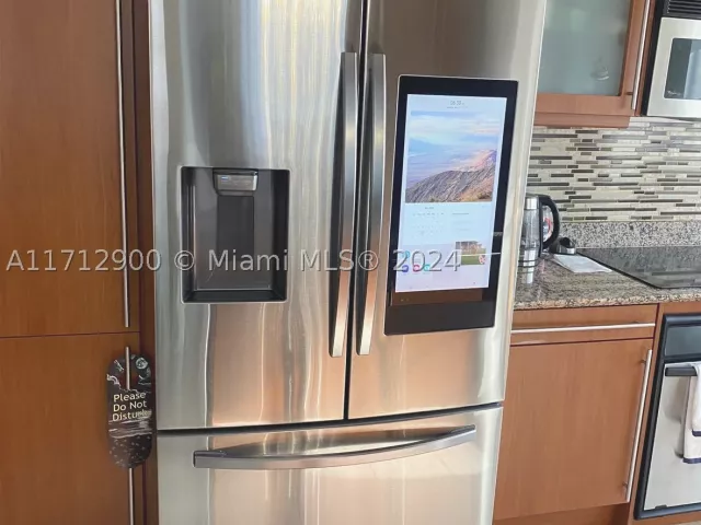 3-bedroom condo for rent in Hallandale Beach - 2080 S Ocean Dr 311 - MondialRealty
