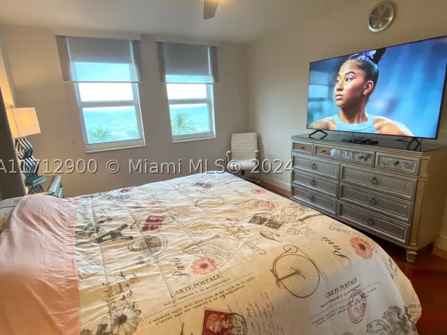 3-bedroom condo for rent in Hallandale Beach - 2080 S Ocean Dr 311 - MondialRealty