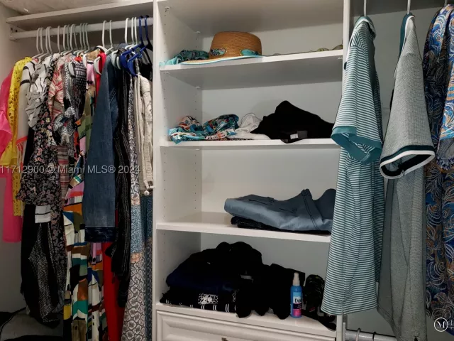 3-bedroom condo for rent in Hallandale Beach - 2080 S Ocean Dr 311 - MondialRealty