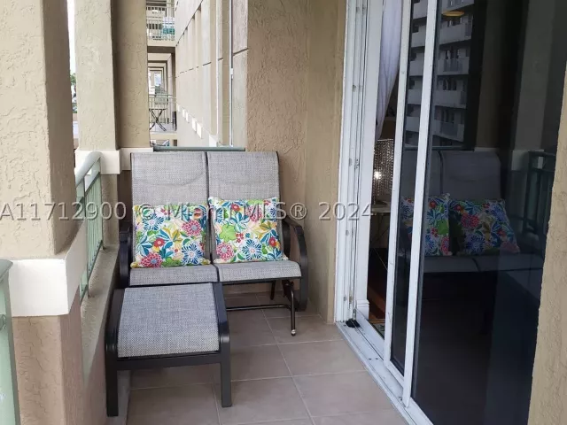 3-bedroom condo for rent in Hallandale Beach - 2080 S Ocean Dr 311 - MondialRealty
