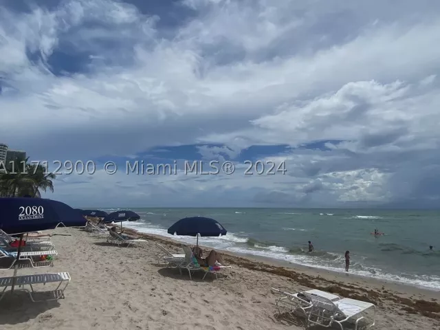 3-bedroom condo for rent in Hallandale Beach - 2080 S Ocean Dr 311 - MondialRealty