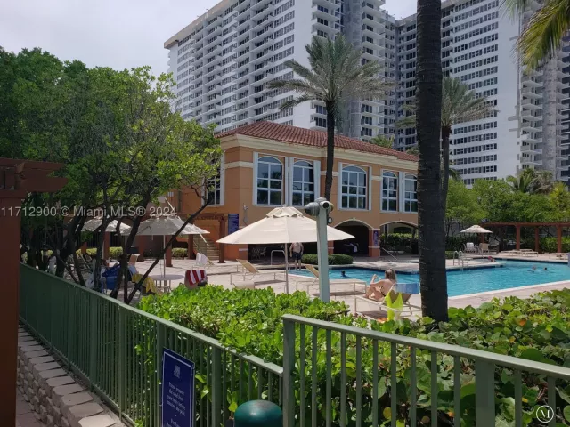 3-bedroom condo for rent in Hallandale Beach - 2080 S Ocean Dr 311 - MondialRealty