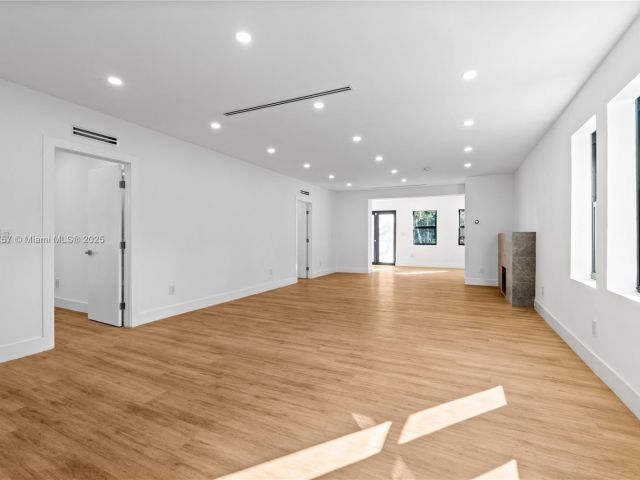 Home for sale at 665 NE 117th st - photo 5694841