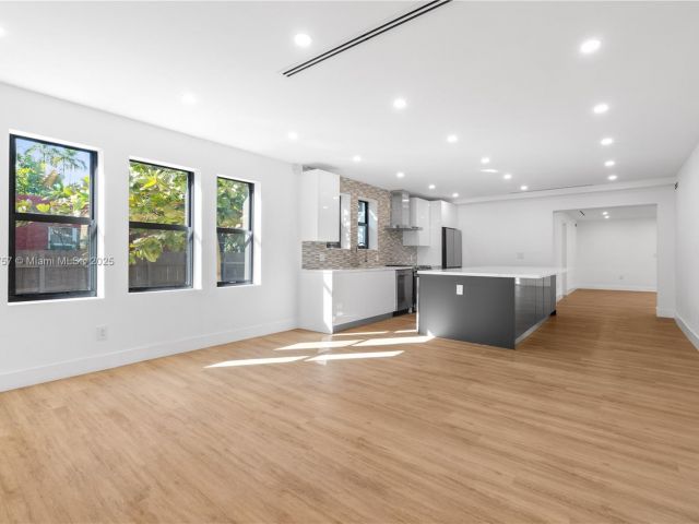 Home for sale at 665 NE 117th st - photo 5694843