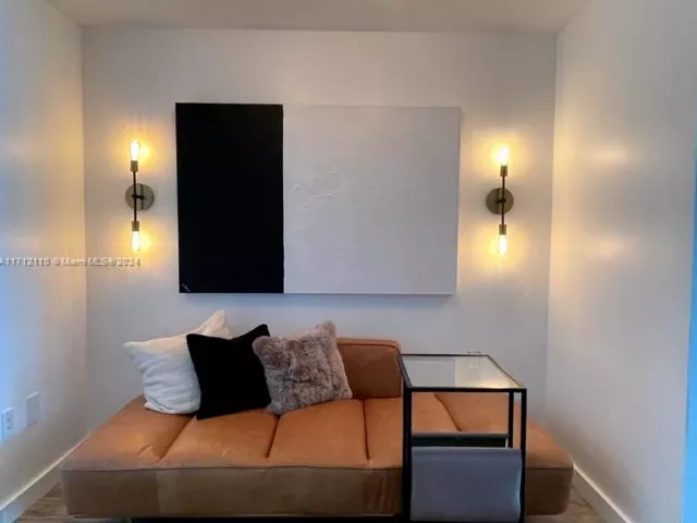 2-bedroom condo for sale in Miami - 650 NE 32nd St 3606 - MondialRealty