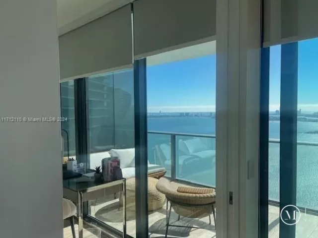 2-bedroom condo for sale in Miami - 650 NE 32nd St 3606 - MondialRealty