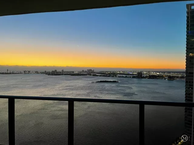 2-bedroom condo for sale in Miami - 650 NE 32nd St 3606 - MondialRealty
