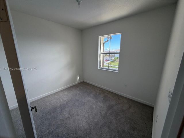 3-bedroom home for rent in Homestead - 2876 SE 25 AVE 2876 - MondialRealty