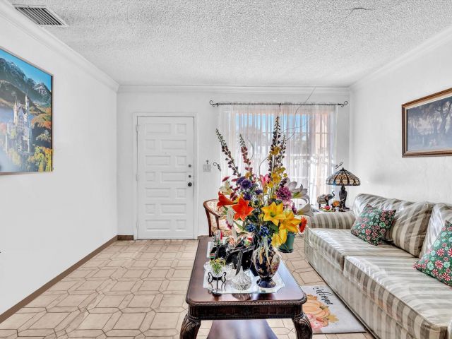 Home for sale at 2347 SW 18th St - photo 5970755