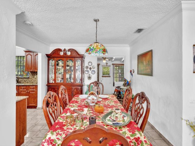 Home for sale at 2347 SW 18th St - photo 5970756