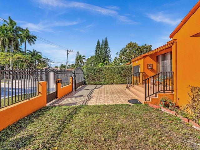 Home for sale at 2347 SW 18th St - photo 5970761