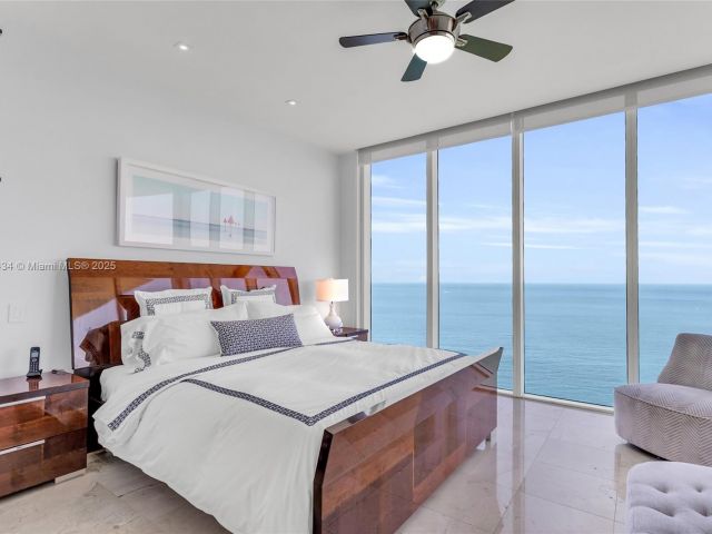 Apartment for rent  Unit #4202 - photo 5774545