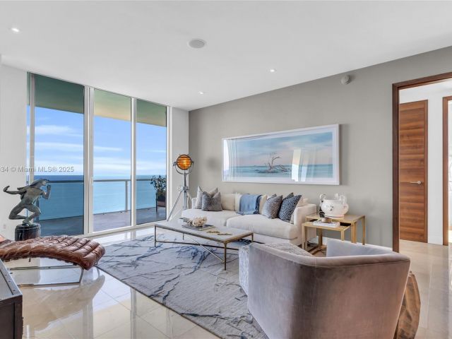 Apartment for rent  Unit #4202 - photo 5774556