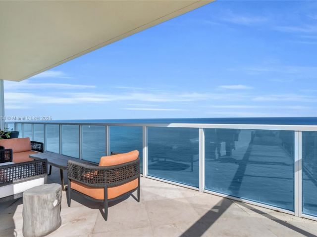 Apartment for rent  Unit #4202 - photo 5774558