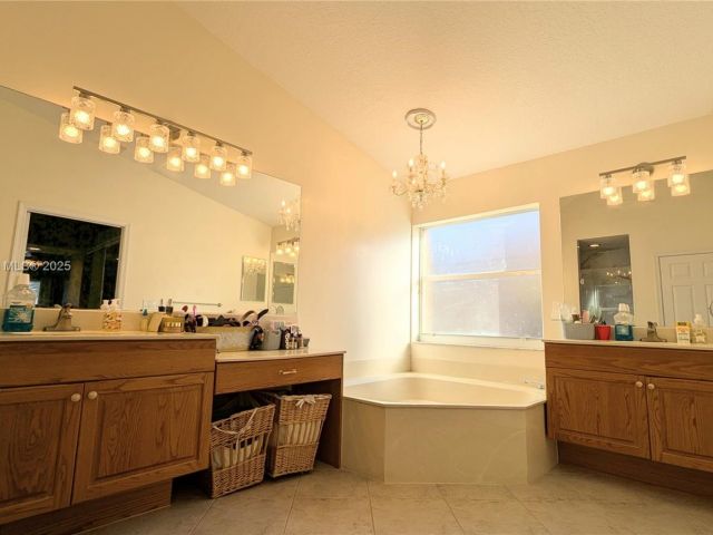 Home for sale at 760 SW 190th Ave - photo 6100509