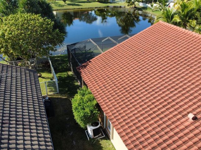 Home for sale at 760 SW 190th Ave - photo 6100523