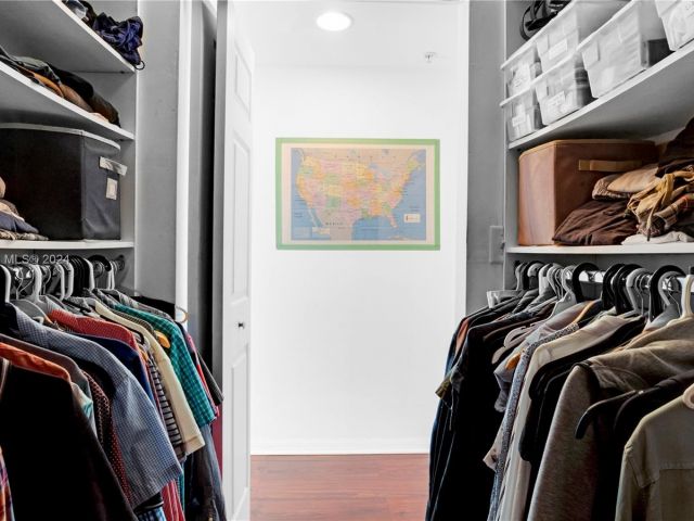 Apartment for sale  Unit #1005 - photo 5627675