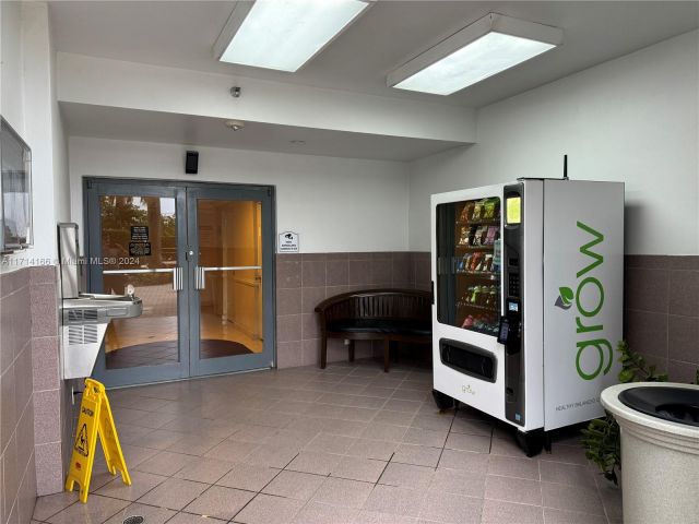 Apartment for sale  Unit #2602 + Parking - photo 5689936