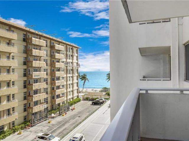 Apartment for sale  Unit #409 - photo 5903929