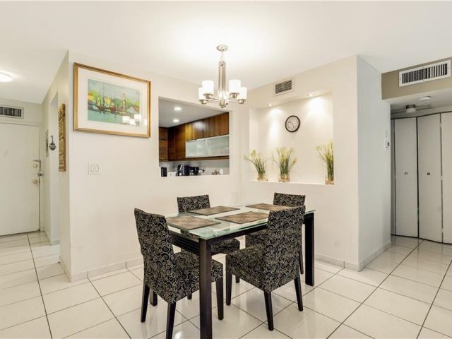 Apartment for sale  Unit #409 - photo 5903936