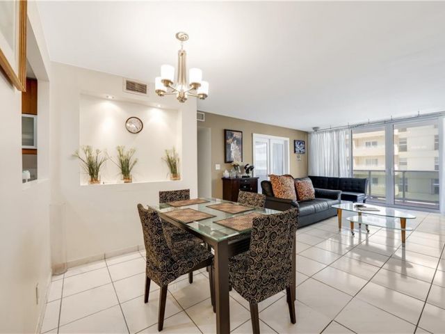 Apartment for sale  Unit #409 - photo 5903940