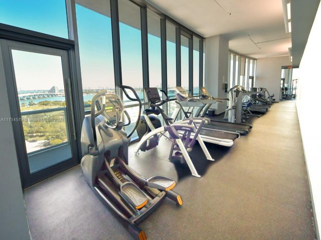 Apartment for sale  Unit #2511 - photo 5634923